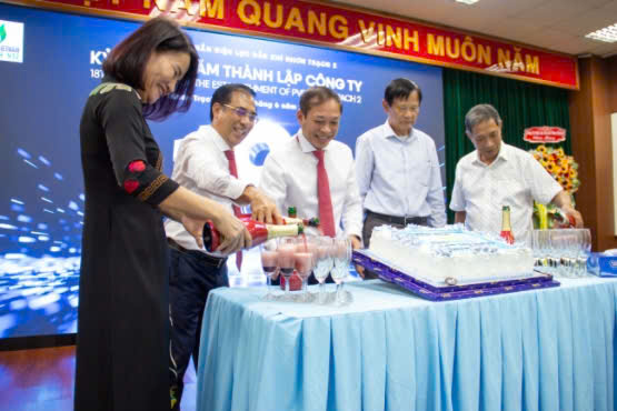 NT2: Kỷ niệm 18 năm thành lập công ty