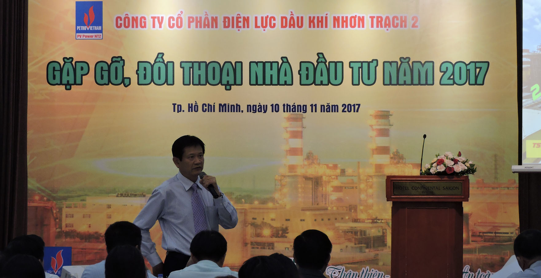 NT2: Gặp gỡ và đối thoại nhà đầu tư