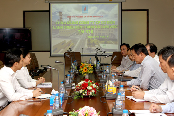 Đại diện NT2 và REE tại cuộc họp Nt2, ree, Hoang xuan Quoc, nguyen thi mai thanh