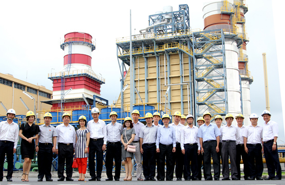 Đoàn công tác chụp hình lưu niệm tại NT2 NT2, Hoang Xuan Quoc, Dai bieu Quoc hoi